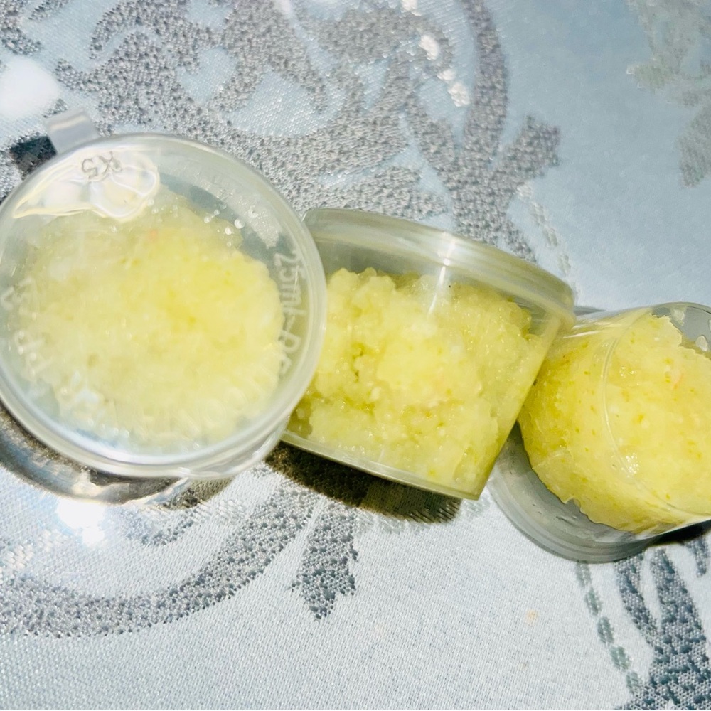 Spot. Fungus remover, remove pimples within hours. For acne.